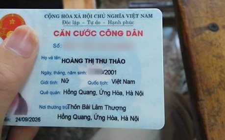 Hoàng Thị Thu Thảo 2001 Hà Nội